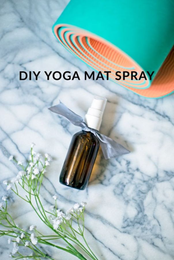 yoga-mat-spray